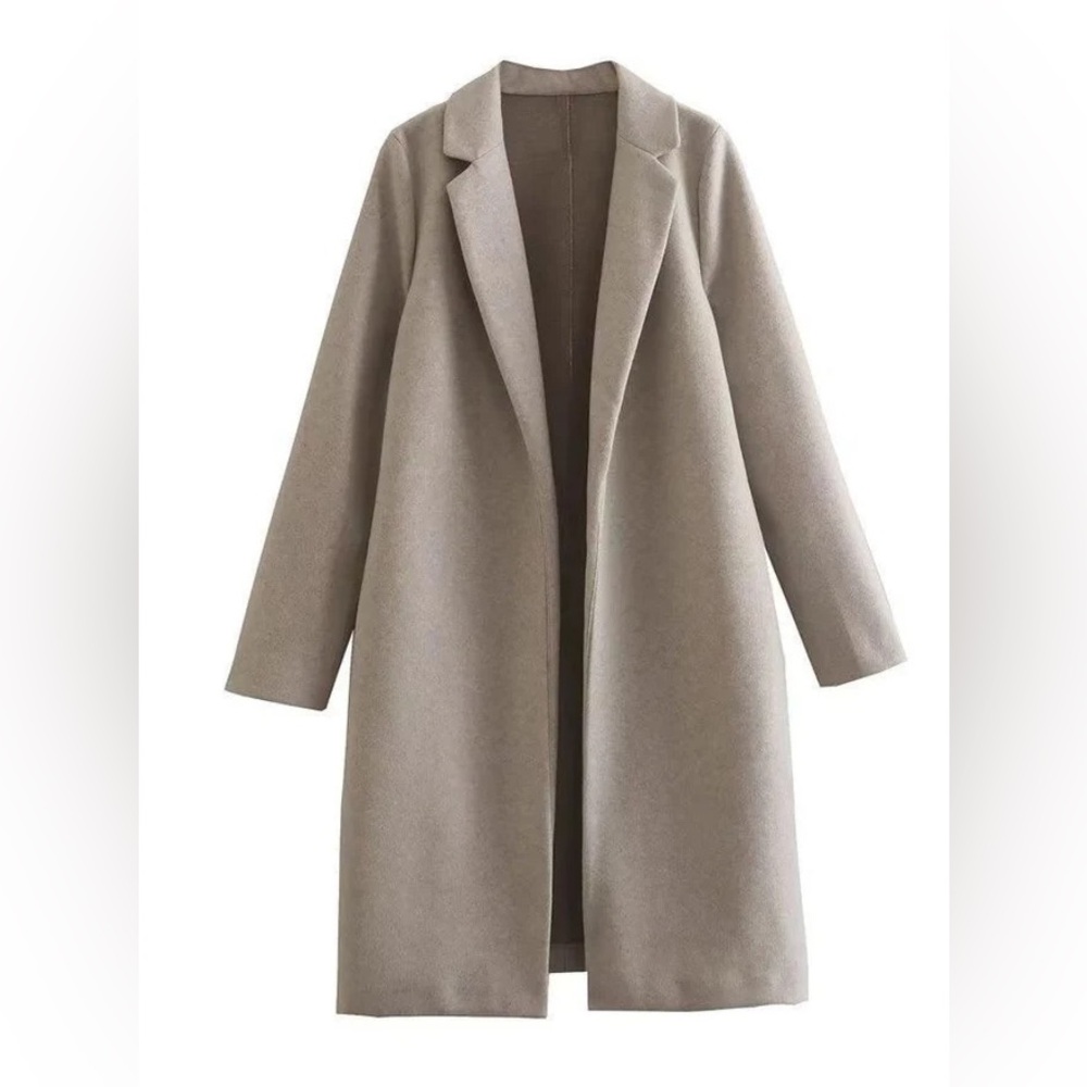 The famous Zara taupe coat with lapel 💛